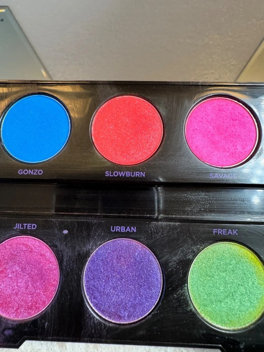 Rare  Urban Decay Electric Pressed Pigment Palette Discountinued Item